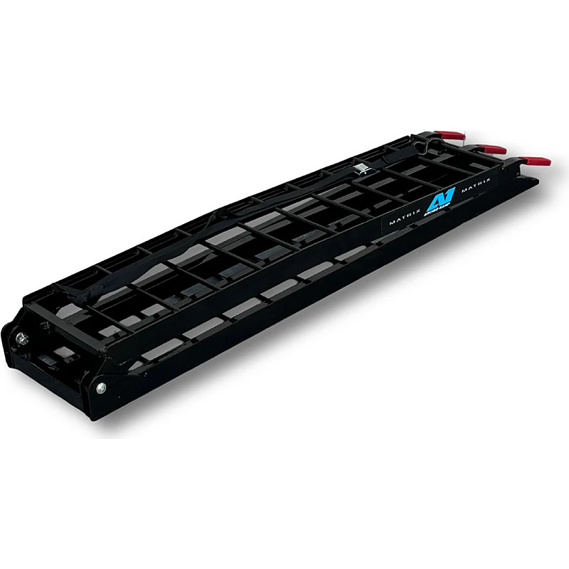 רמפת העמסה מתקפלת מאלומיניום מטריקס שחור – Matrix A1 8FT Arch Aluminum Folding Ramp