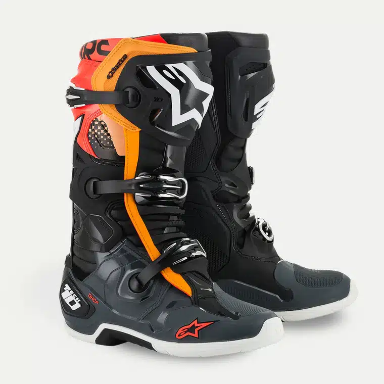 מגפיים אלפינסטארס שחור/כתום Alpinestars Tech 10