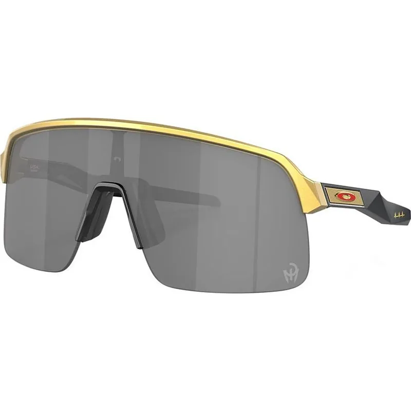 משקפי שמש אוקלי זהב – OAKLEY SUTRO LITE